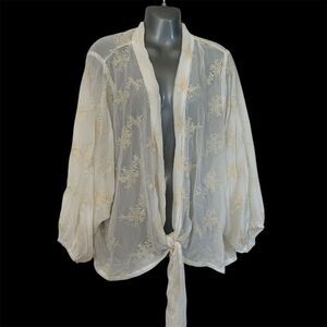Love Stitch One of a kind Women's Ivory Lace Cardigan Floral Embroidered Size M